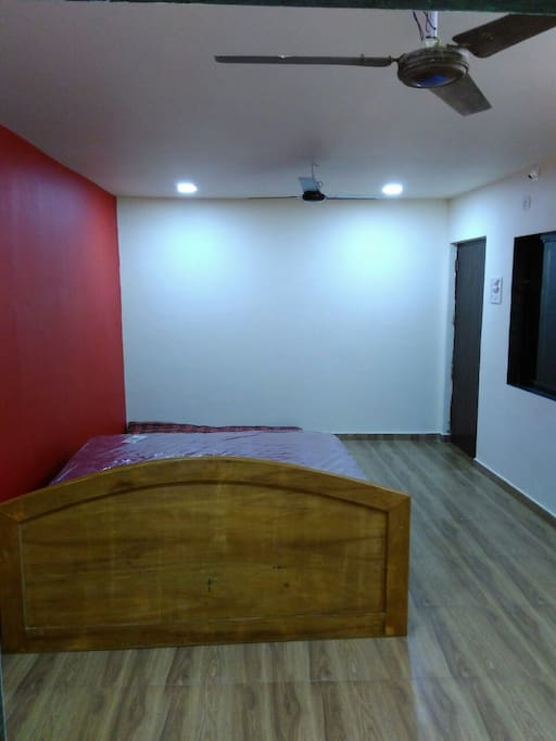 Bedroom - another angle