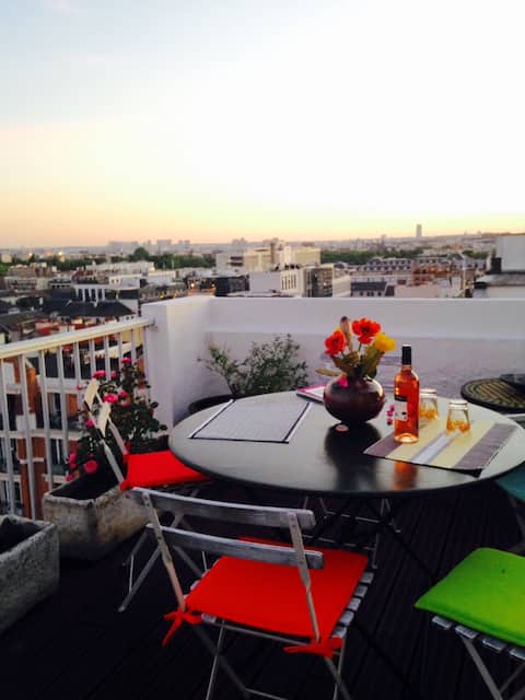 Studio with exceptional terraces full sky