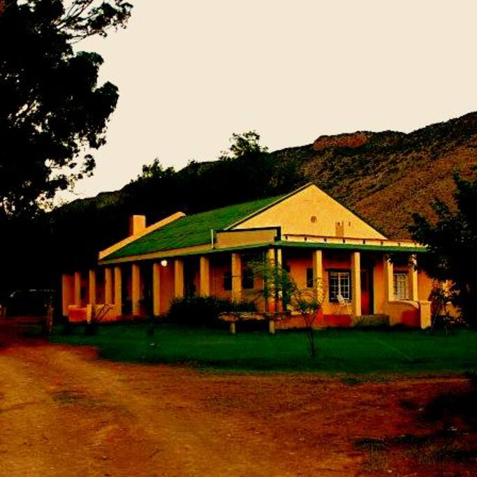 OUDEKLOOF GUESTHOUSE