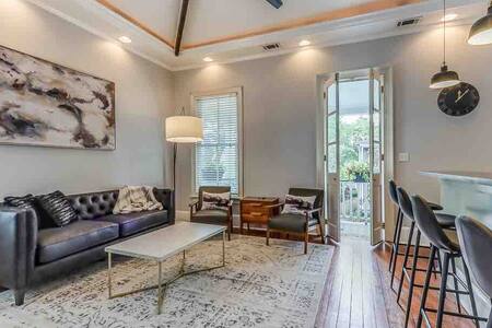 The Golden Fox off Forsyth