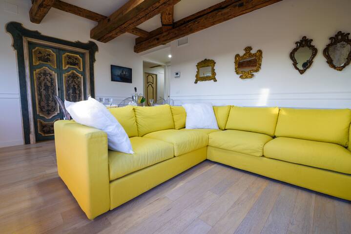 IL GIGLIO San Marco Luxury Apartment/Amazing View gallery image 4