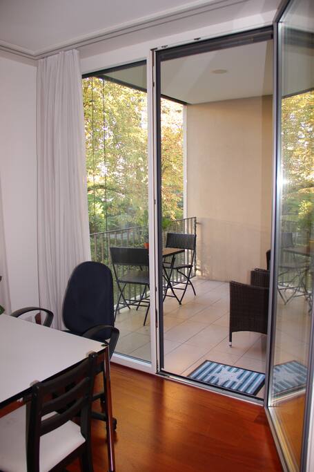 Gästezimmer (II) mit Balkon / Guestroom (II) with balcony