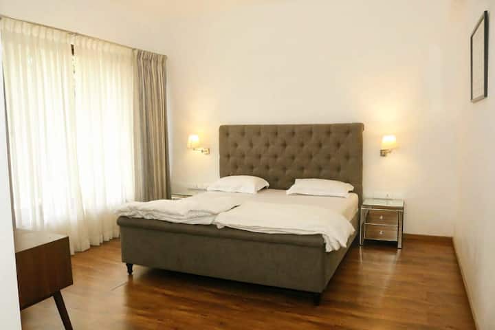 Bedroom 1 image 1