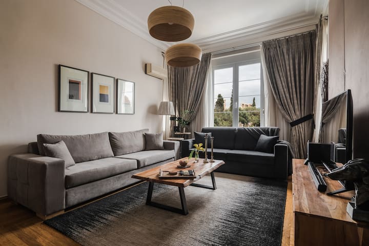 Acropolis Exclusive Residence