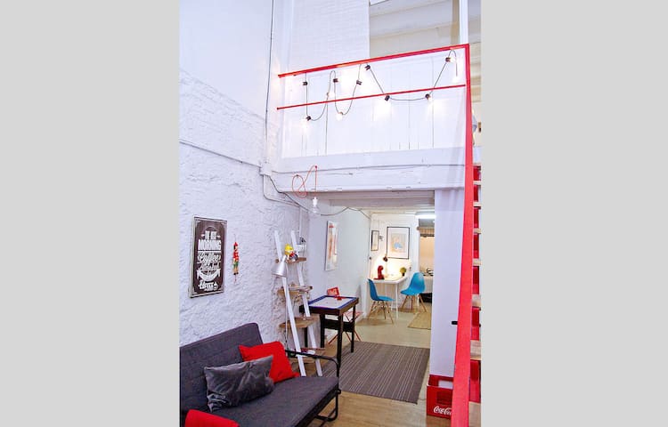 DUPLEX-APARTMENT IN OLD TOWN-FREE BIKES  and WI FI