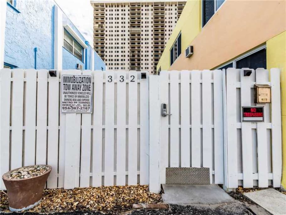 Parking keyless entrance