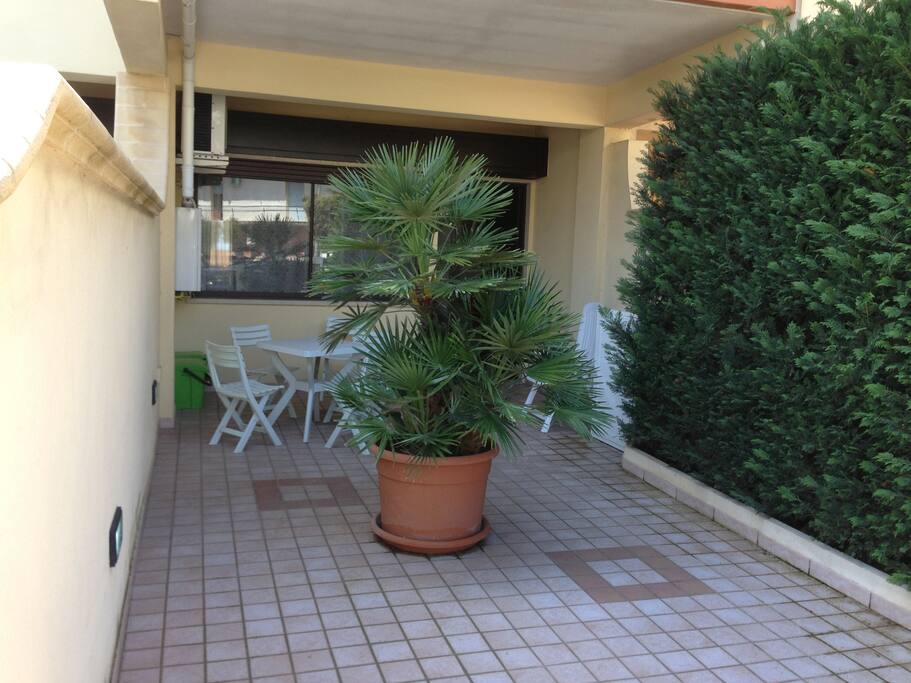 Giardino di accesso alla casa