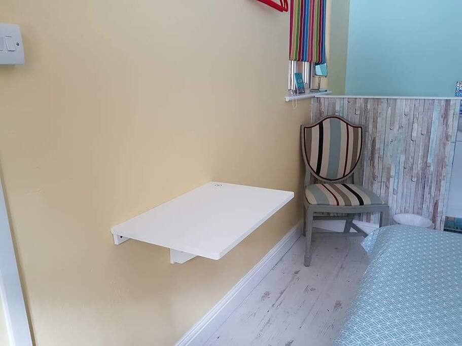 Workspace/table