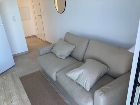 Top performing Airbnb: "Waterfront" T3 cozy new in Linguizzetta