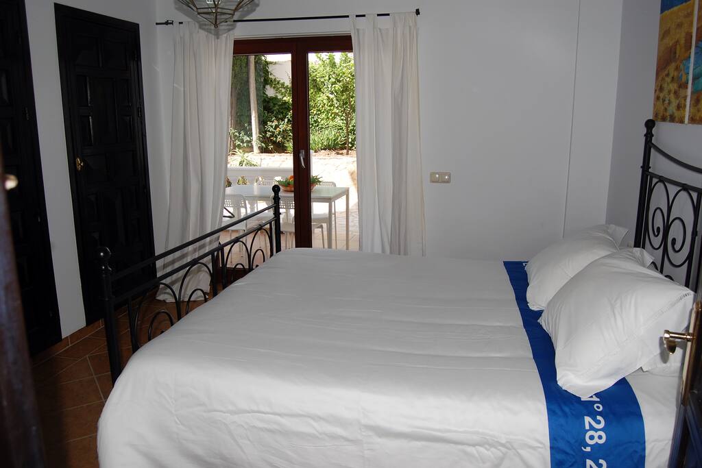 DORMITORIO CASA LA HIGUERA