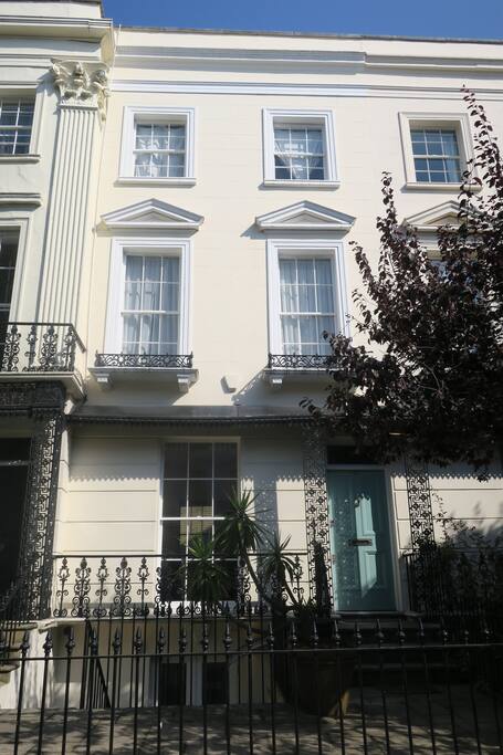 Typical Victorian stucco-fronted Notting Hill townhouse