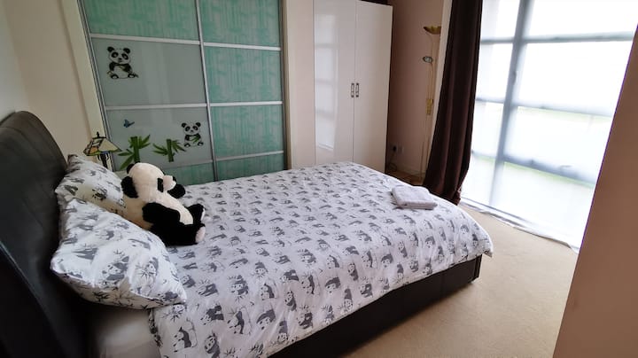 Old Aberdeen/Uni/Beach/Golf/Private Free Parking