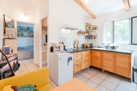 Quiet garden beside the city