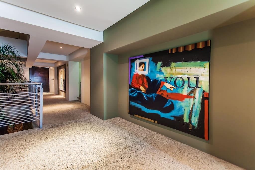 hall to entrance to unit
