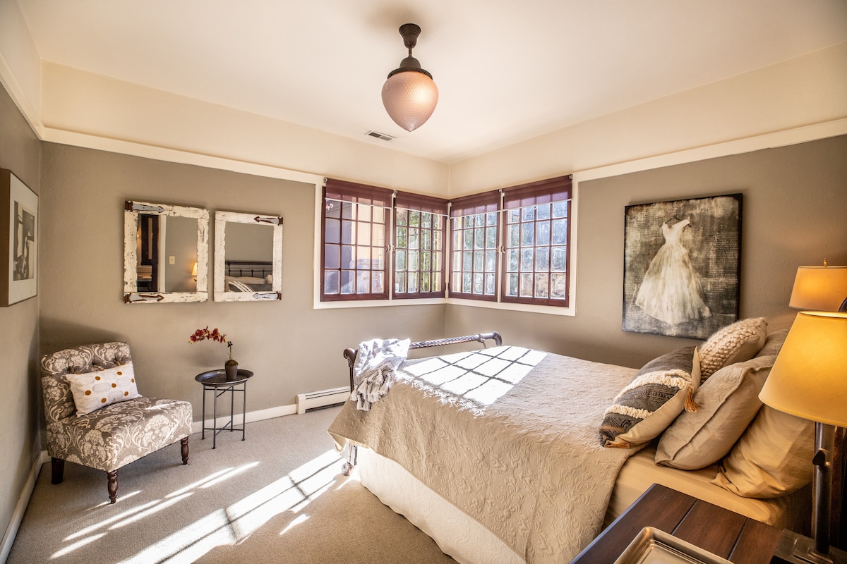 غرفة نوم الملكة 3.