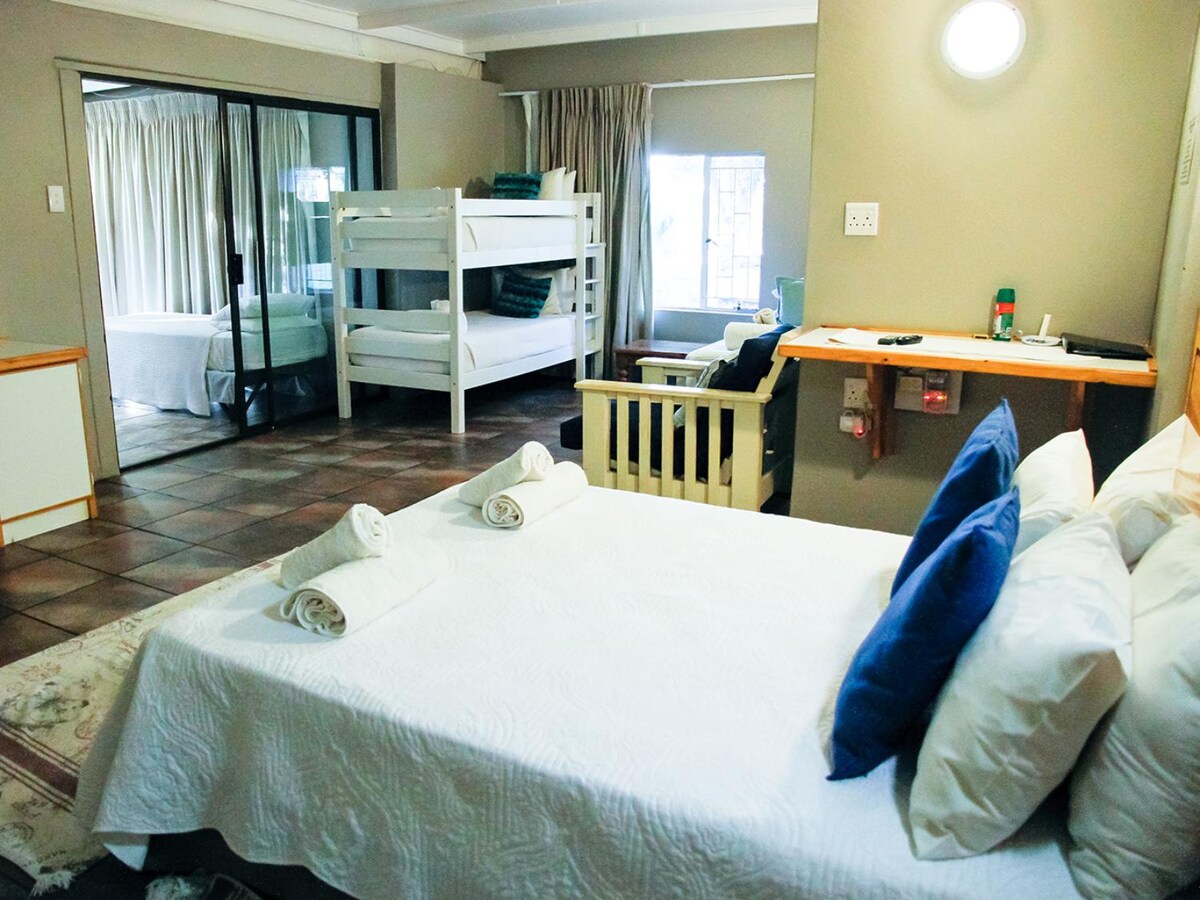 Снимка на самообслужване на голямо семейство 1