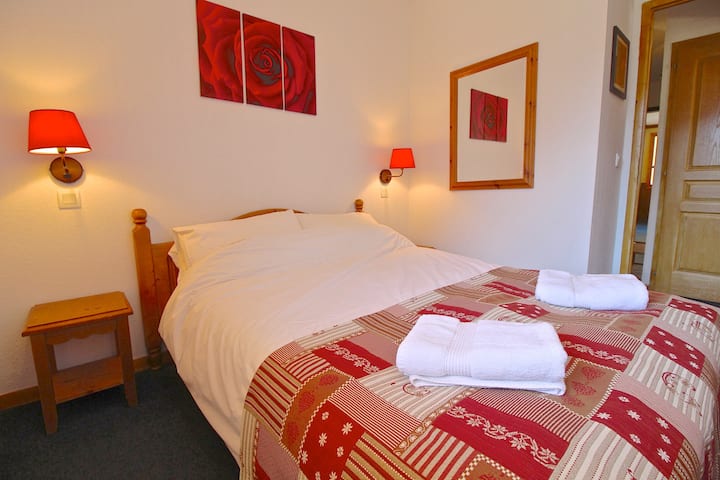 Hlavná spálňa - spálňa 1 s manželskou posteľou