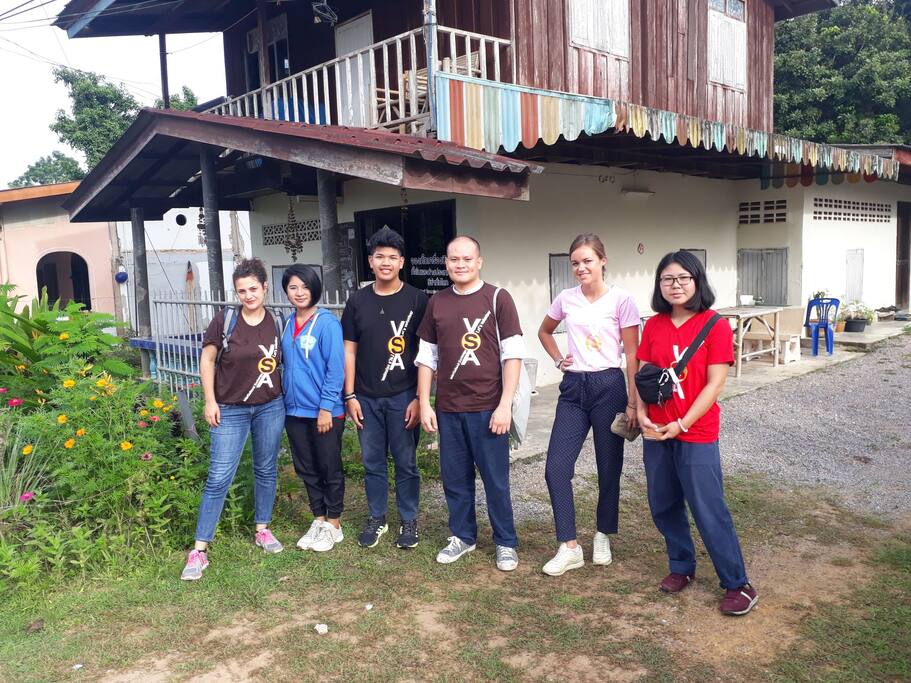 Learning Home hosting international volunteers on 1-5 of very months for oreintation.
