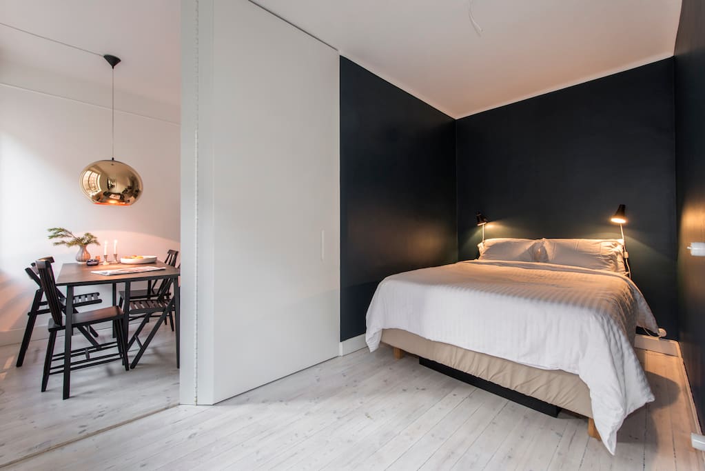 Bedroom that turns into a cube