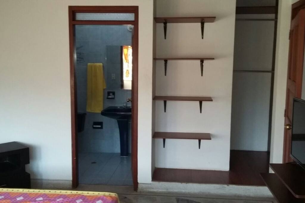 BAÑO ALCOBA PRINCIPAL