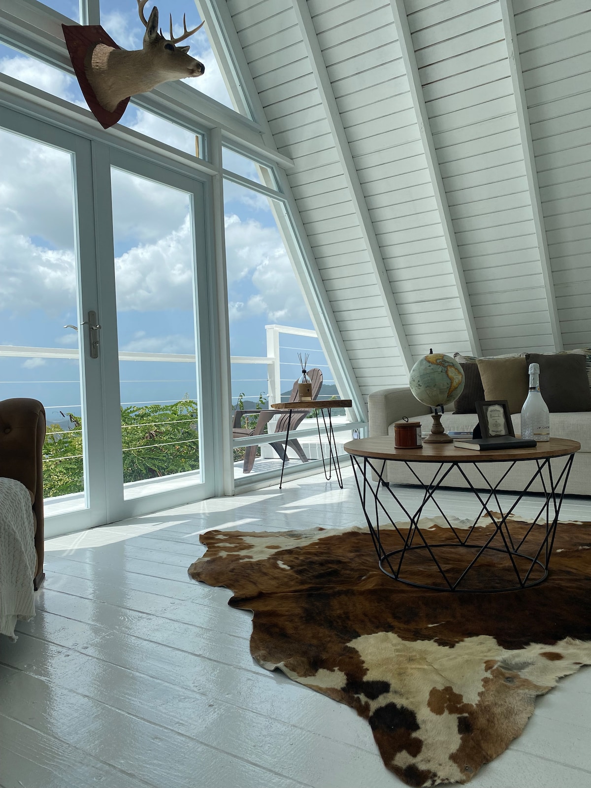 Alpine cabin with stunning views. - Huts for Rent in Villalba