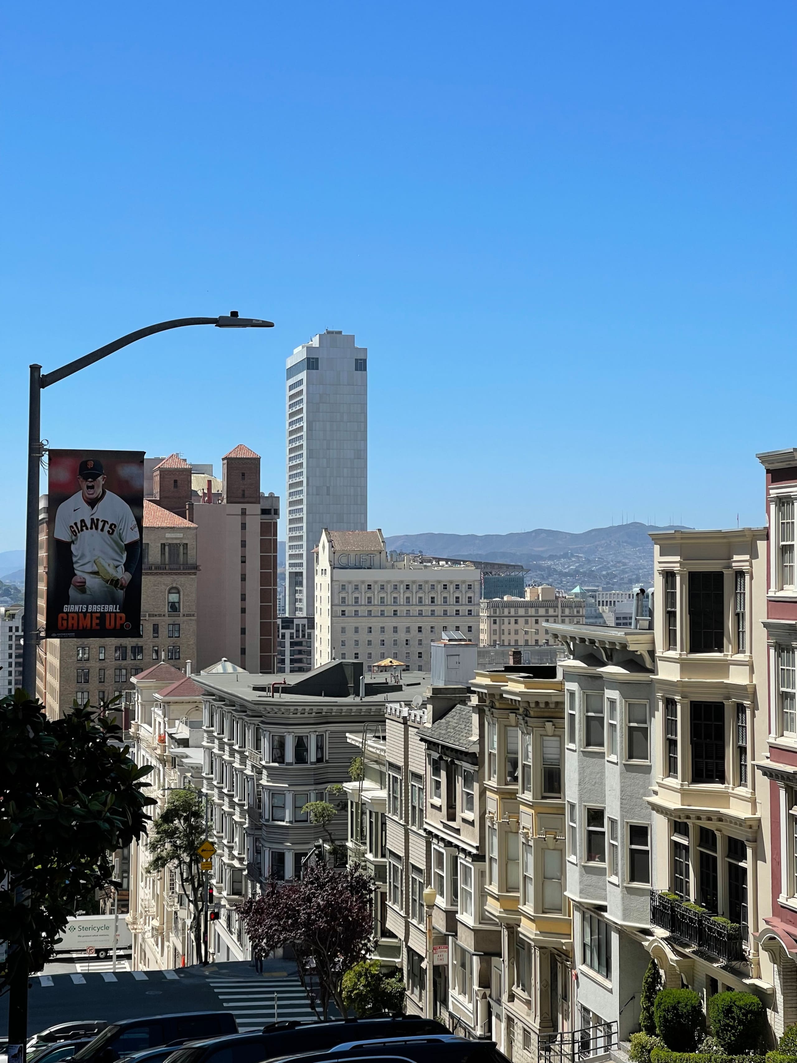 Condo in San Francisco · ★4.93 · Studio · 2 beds · 1 bath - Image 19