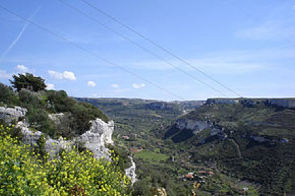 Veduta di alcune campagne limitrofe