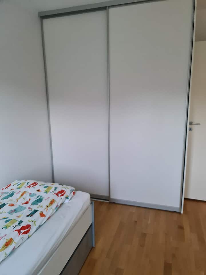 Schlafzimmer 3