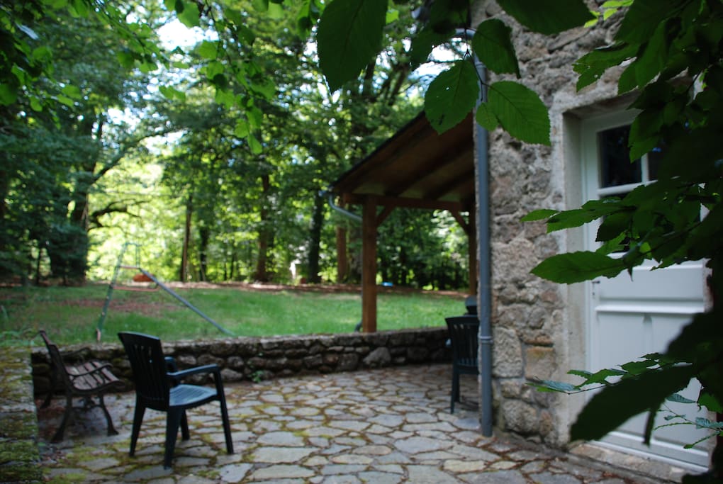 Terrace and view on the wood/garden