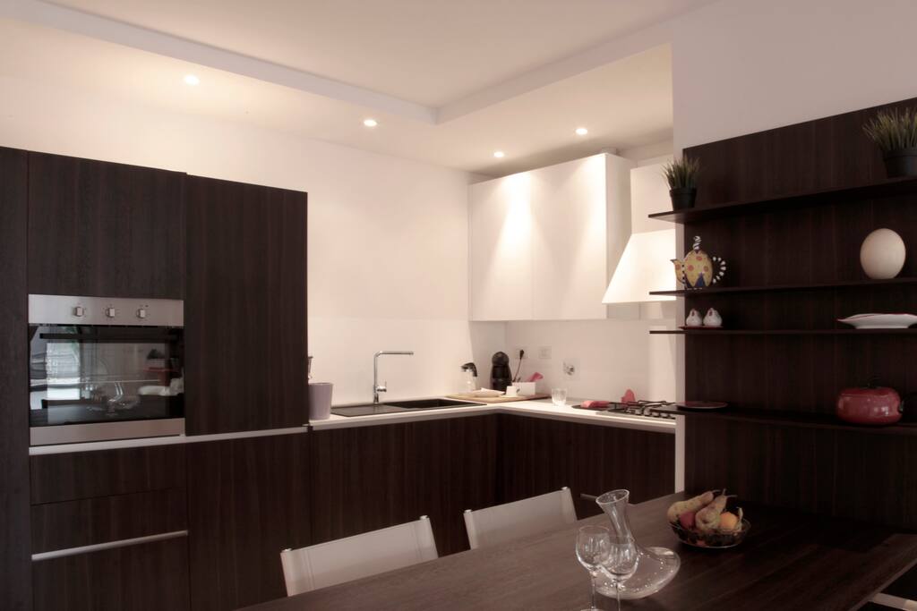 Kitchen: Moon by Composit