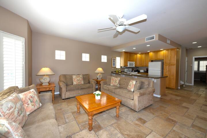 329D: Two-Story Avalon Home, Deck, WIFI, BBQ gallery image 4