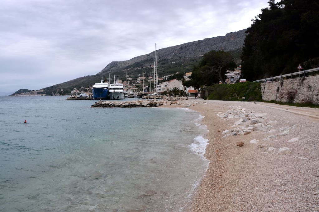 Plaža ispred apartmana