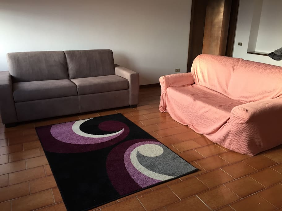 Spacious living room
