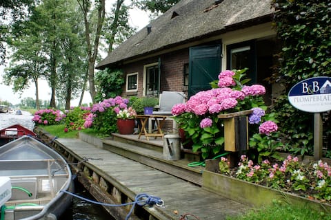 Plompeblad  Suite Giethoorn