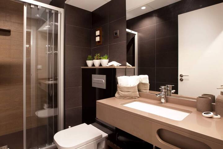 Apartamento Grandeluxe by Miró EnjoyBCN Apts gallery image 2