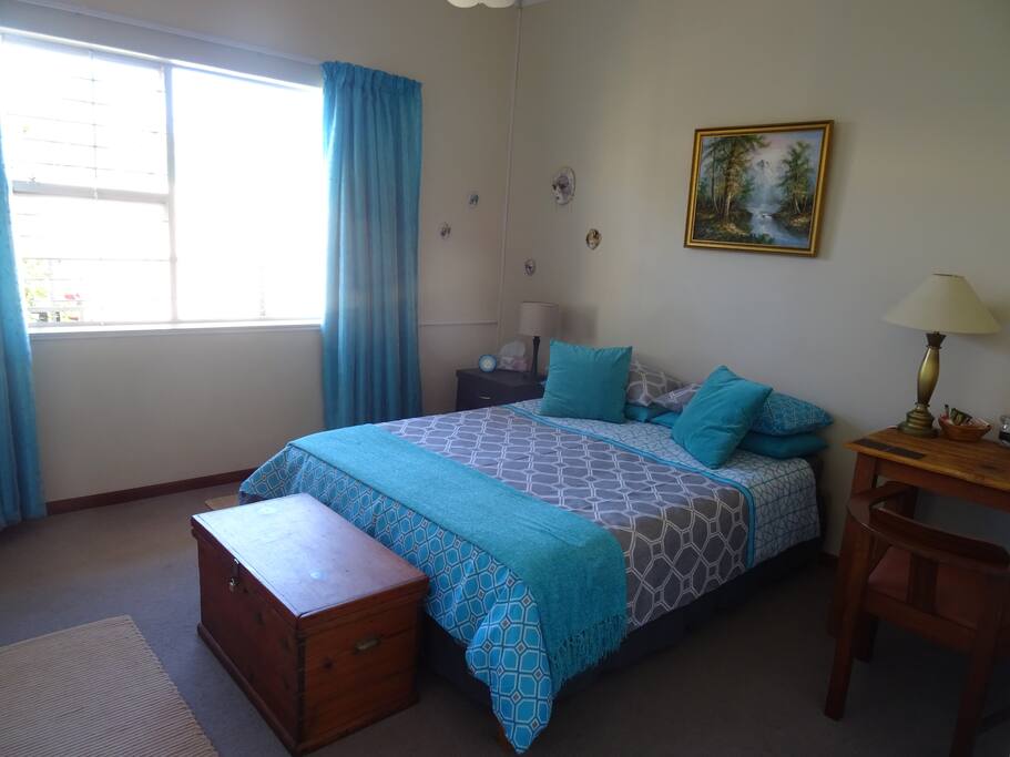 Room 1: double bed