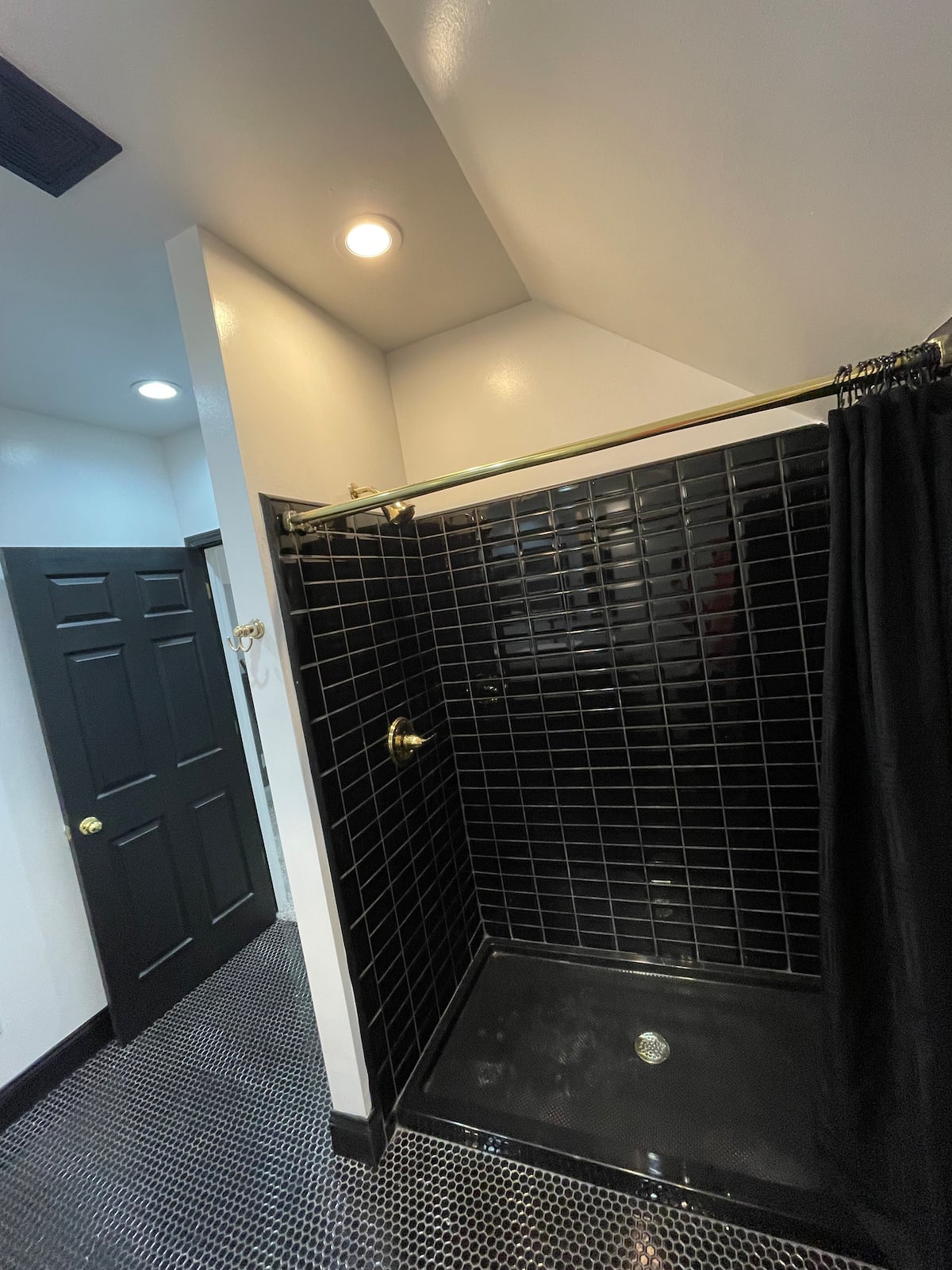 Country Club Estate — photo 21