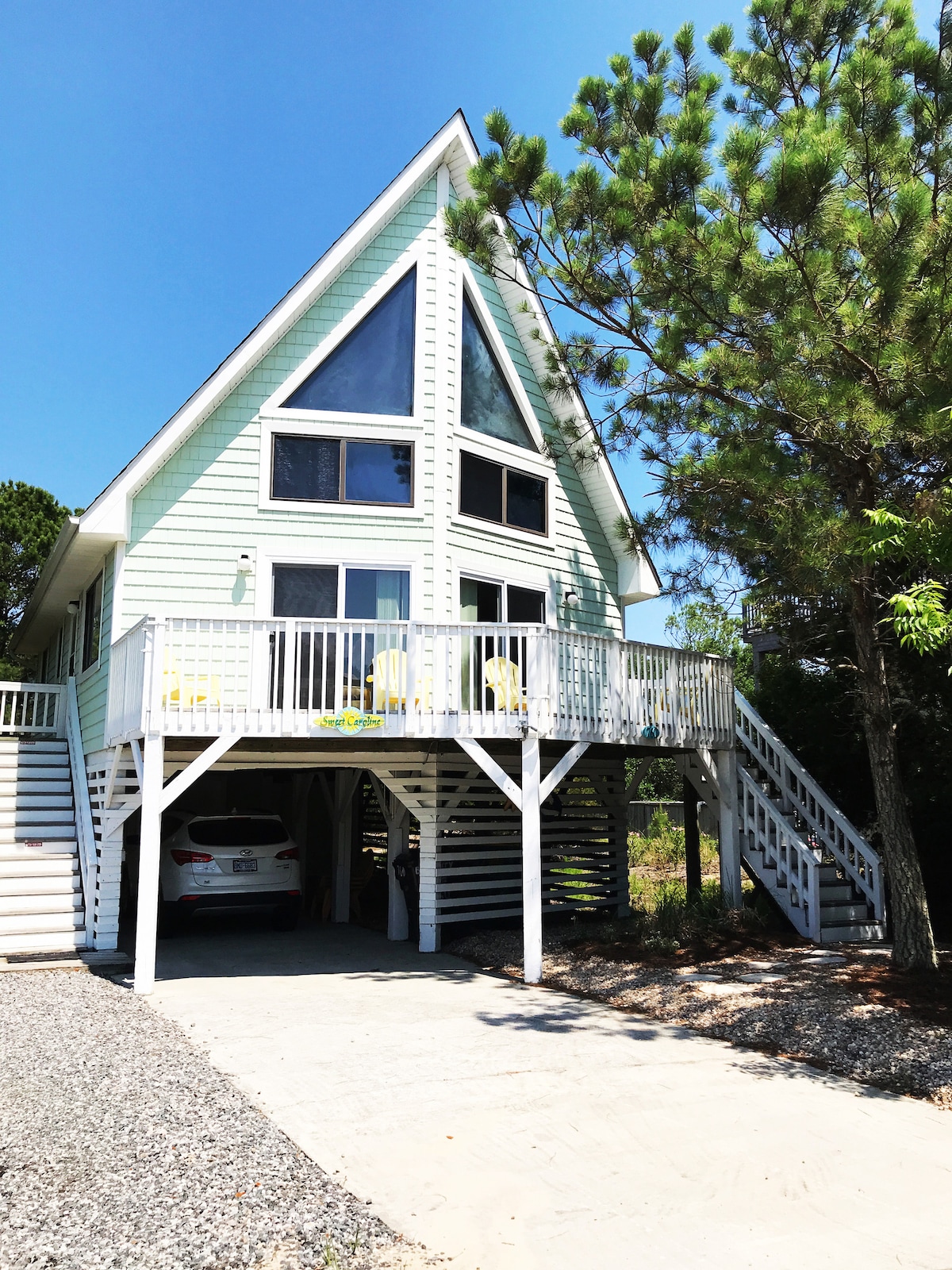Corolla -Ocean Side - Sweet Caroline-3 BR 2 Bath