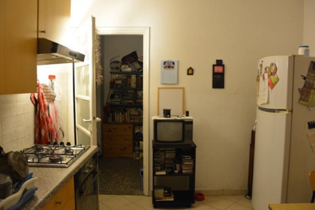 Other side of the kitchen