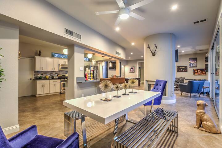 Vintage Vegas Estate! Unique & Gorgeous! gallery image 3