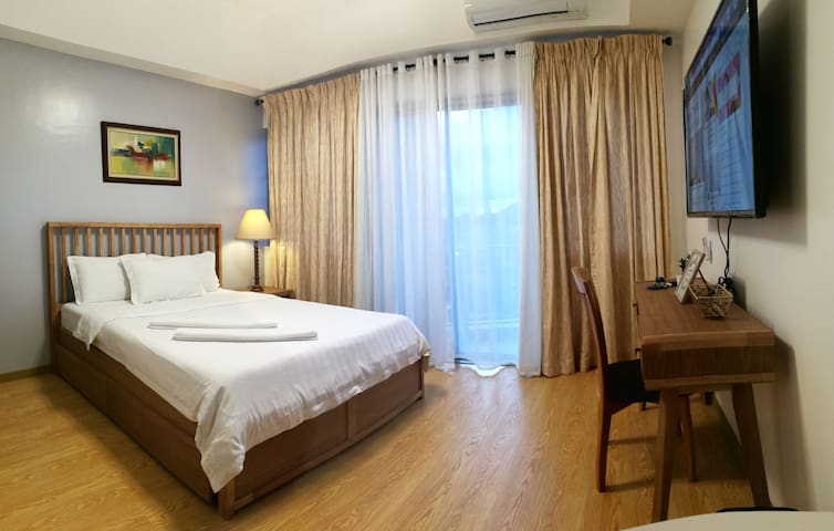 Cozy Deluxe Studio  ( Hotel-managed)