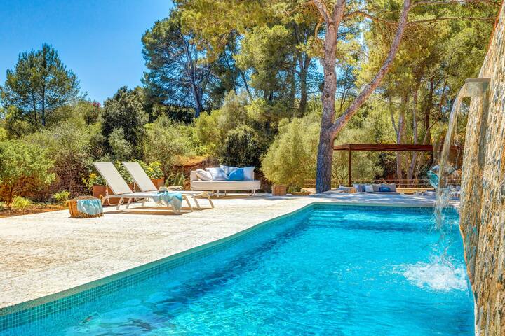 Sos Fuyes gallery image 2