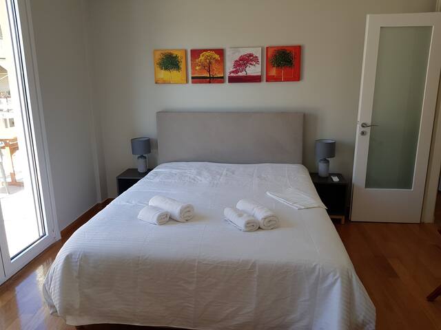 Penthouse of light @Koukaki gallery image 3