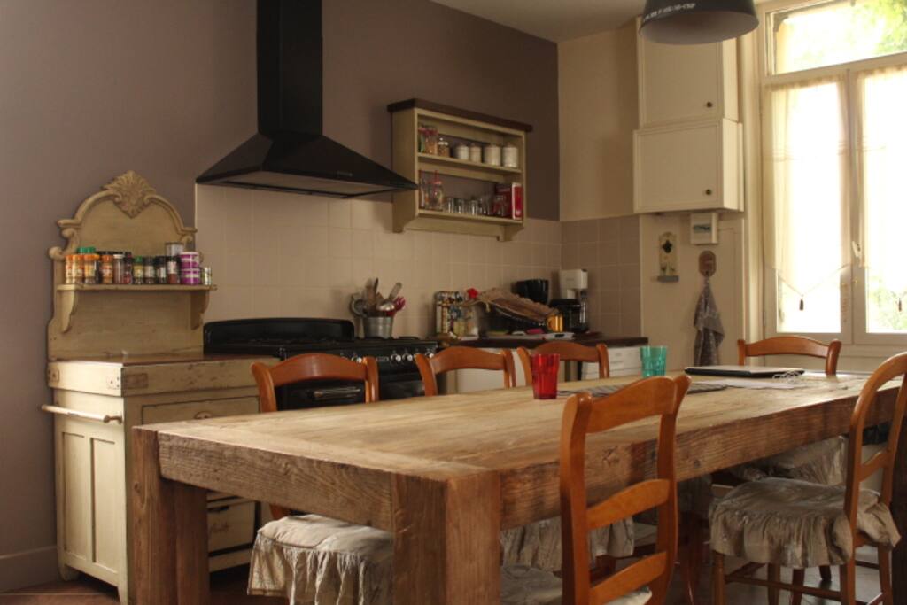 Cuisine spacieuse ouverte sur le salon 50m2