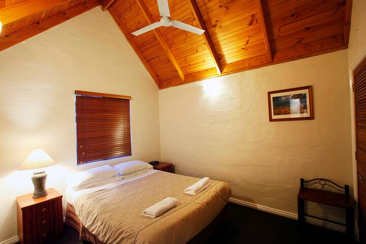 Whalers Cove Villas, Villa Pioneer gallery image 3