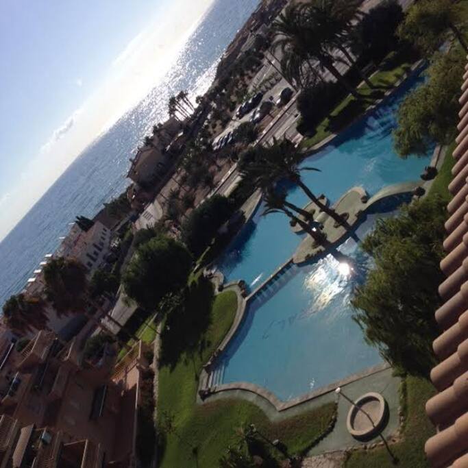 piscine magnifique vue mer