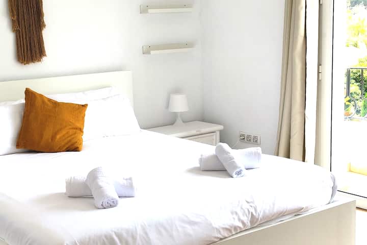 ベッドルーム3階
キングサイズベッド 