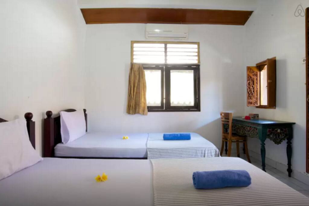 Twin Bed Room Dona