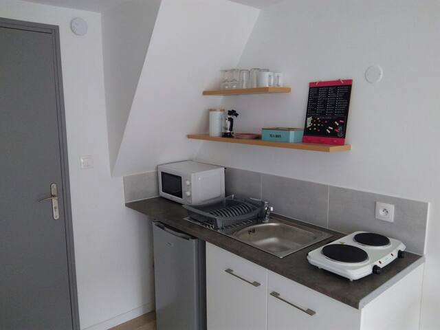 2/ CHARMANT STUDIO - St Omer proche gd place !