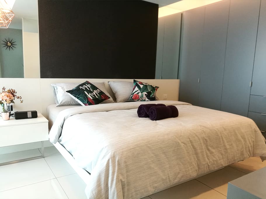 Lifestyle Suite | Master Bedroom
